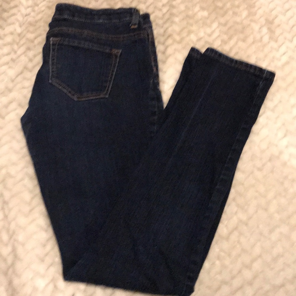 Blue denim jeans... low rise jeans
